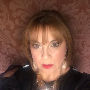 Meet your Posher, Maria irene